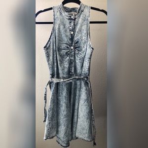 LIGHT BLUE DENIM SLEEVE LESS DRESS 👗